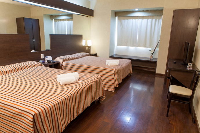 Imagen de la habitación del Hotel Hathor Hotels Mendoza. Foto 2