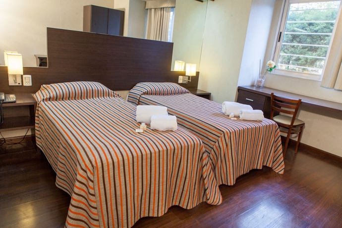 Imagen de la habitación del Hotel Hathor Hotels Mendoza. Foto 4