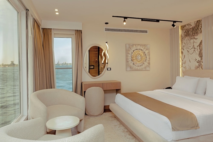 Imagen de la habitación del Hotel Hathor Ultra Luxury Dahabiya Cruise - Wednesday from Aswan 3 Nights. Foto 5