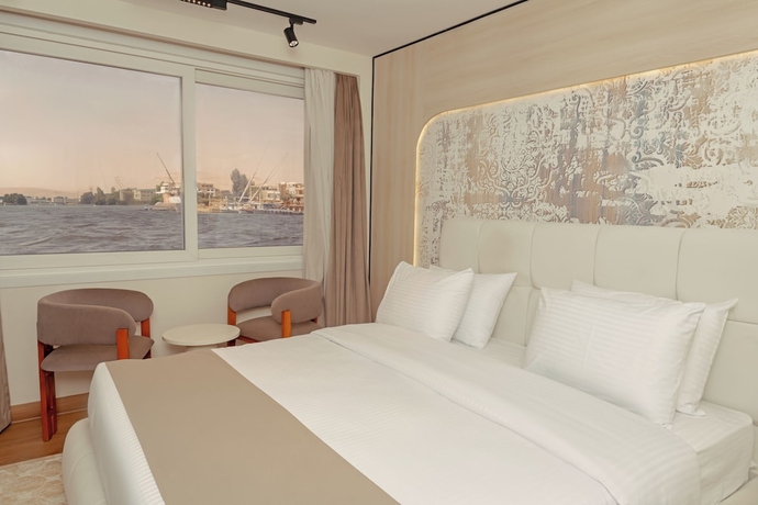 Imagen de la habitación del Hotel Hathor Ultra Luxury Dahabiya Cruise - Wednesday from Aswan 3 Nights. Foto 10