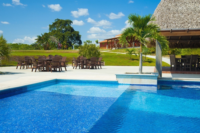 Imagen de la piscina del Hotel Hato Viejo Boutique. Foto 14