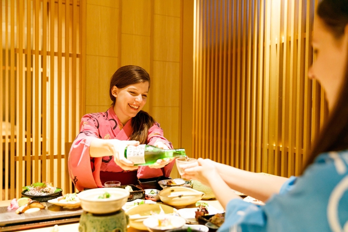 Imagen del bar/restaurante del Hotel Hatori. Foto 2