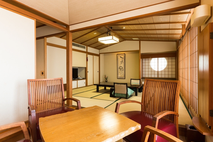 Imagen de los interiores del Hotel Hatori. Foto 10