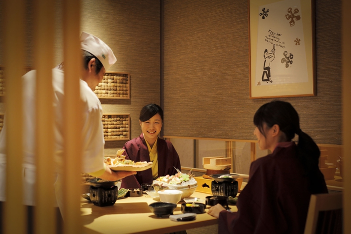 Imagen del bar/restaurante del Hotel Hatori. Foto 5