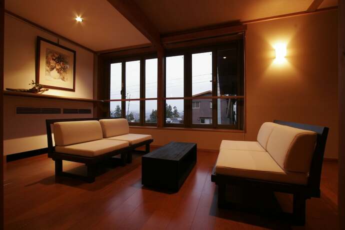 Imagen del bar/restaurante del Hotel Hatsune. Foto 17