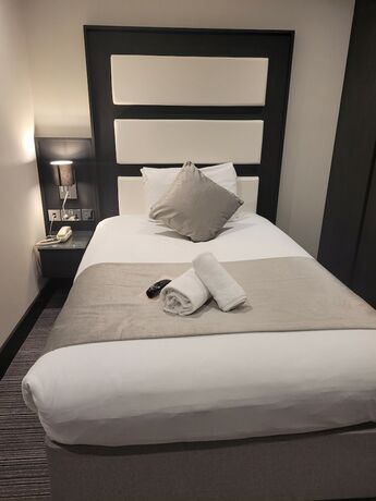 Imagen de la habitación del Hotel Hatton Garden. Foto 11