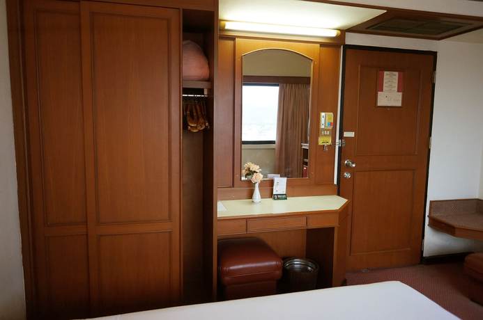 Imagen de la habitación del Hotel Hatyai Central. Foto 9