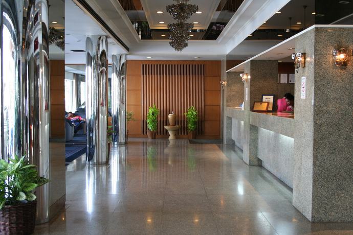 Imagen de los interiores del Hotel Hatyai Central. Foto 19