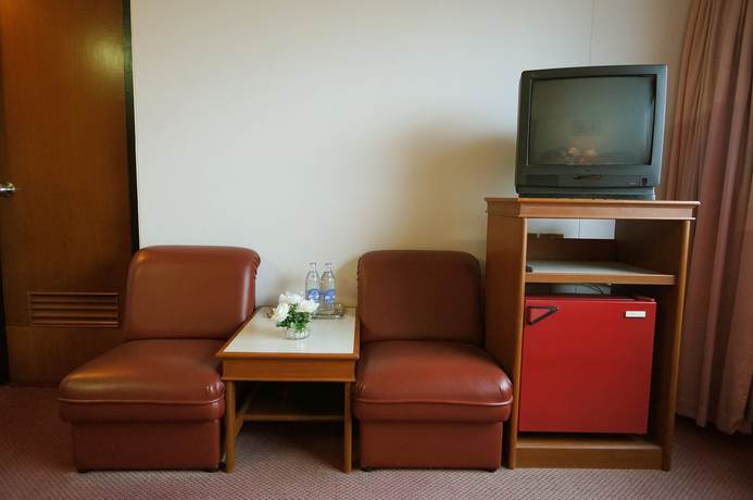 Imagen de la habitación del Hotel Hatyai Central. Foto 15