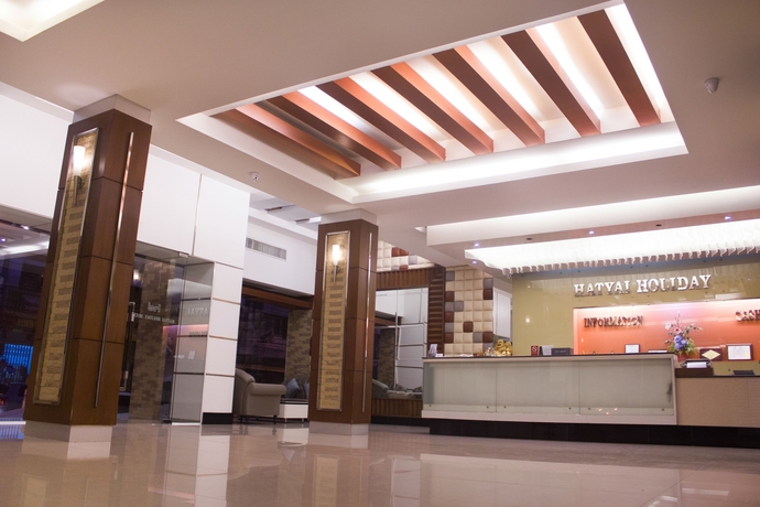 Imagen de los interiores del Hotel Hatyai Holiday. Foto 18