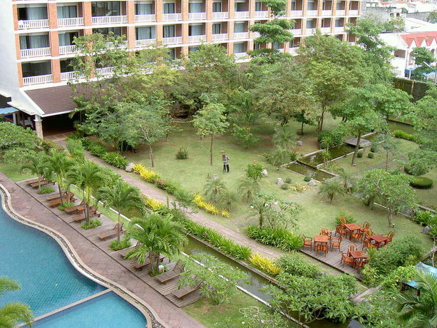 Imagen de la piscina del Hotel Hatyai Paradise and Resort. Foto 11