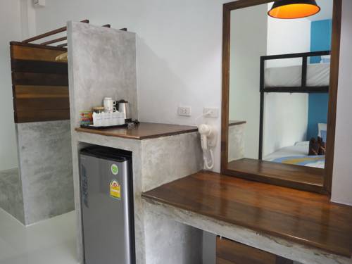 Imagen de la habitación del Hotel Hatzanda Lanta Resort. Foto 13