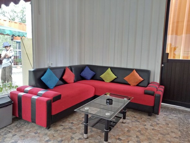 Imagen de los interiores del Hotel Hau Eco Lodges Citumang. Foto 16