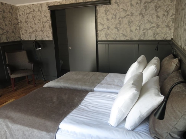 Imagen de la habitación del Hotel H&auml;llsn&auml;s. Foto 13