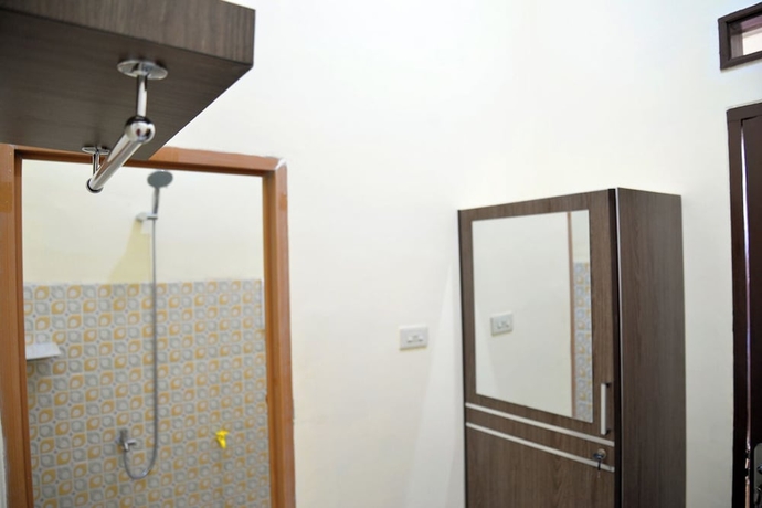 Imagen de la habitación del Hotel Haura syariah. Foto 9
