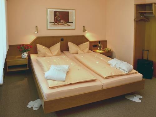 Imagen de la habitación del Hotel Haus Andrea. Foto 12