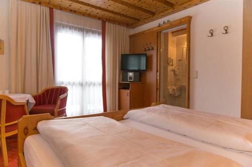 Imagen de la habitación del Hotel Haus Angela. Foto 6