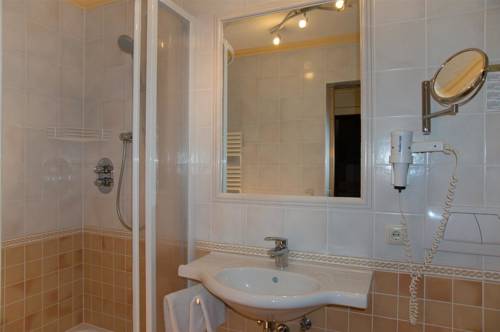 Imagen de la habitación del Hotel Haus Angela. Foto 7