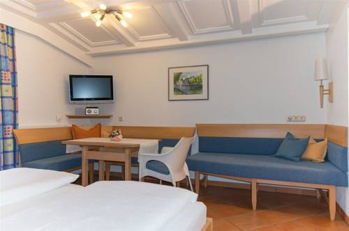 Imagen de la habitación del Hotel Haus Angela. Foto 8