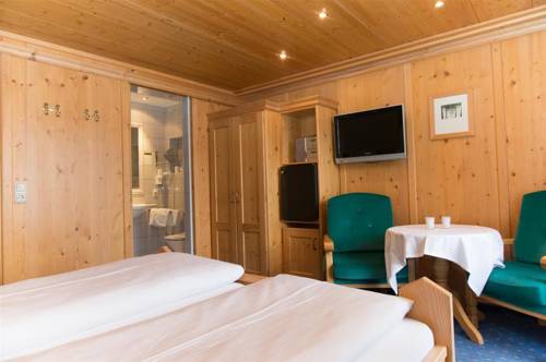 Imagen de la habitación del Hotel Haus Angela. Foto 9