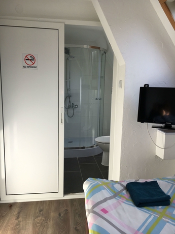 Imagen de la habitación del Hotel Haus Baron 2. Foto 17