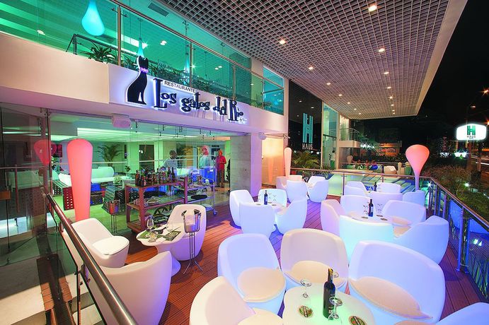 Imagen del bar/restaurante del Hotel Haus, Cali. Foto 3