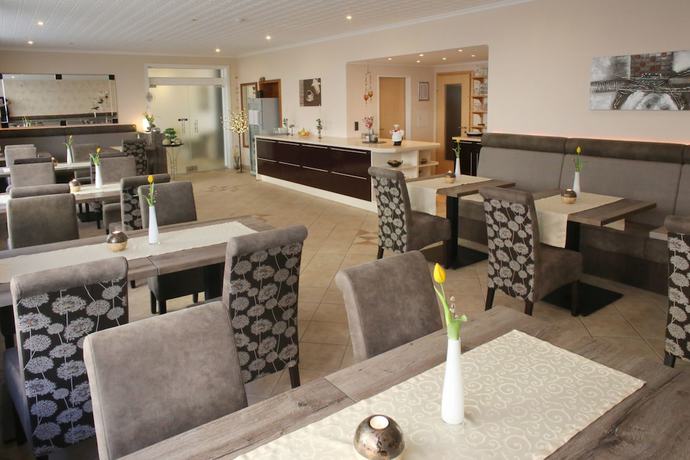 Imagen del bar/restaurante del Hotel Haus Christa. Foto 10