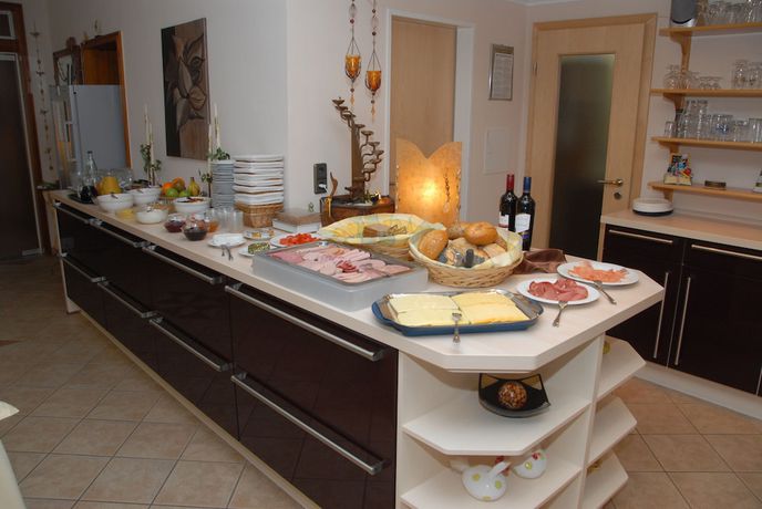 Imagen del bar/restaurante del Hotel Haus Christa. Foto 12