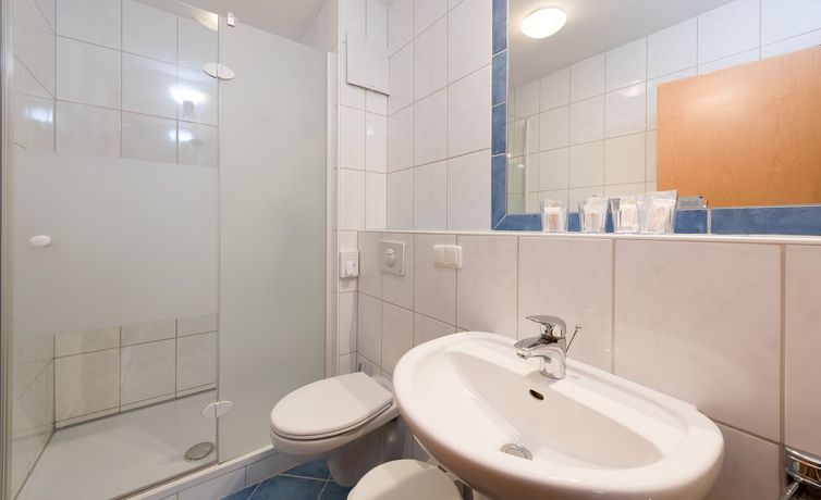 Imagen de los exteriores del Hotel Haus Diana. Foto 14