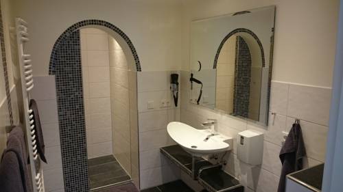 Imagen de la habitación del Hotel Haus Hohenzollern. Foto 6