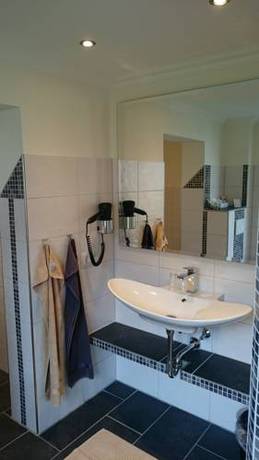 Imagen de la habitación del Hotel Haus Hohenzollern. Foto 7