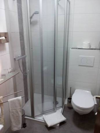 Imagen de la habitación del Hotel Haus Hubertus. Foto 6