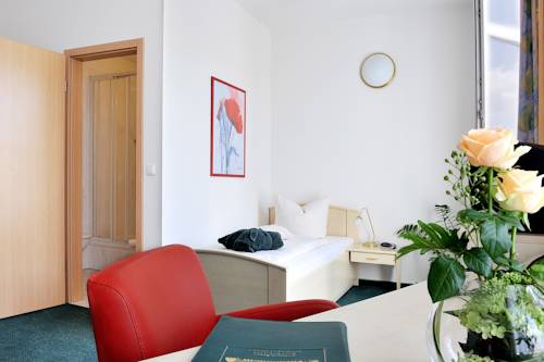 Imagen de la habitación del Hotel Haus Hufeland. Foto 4