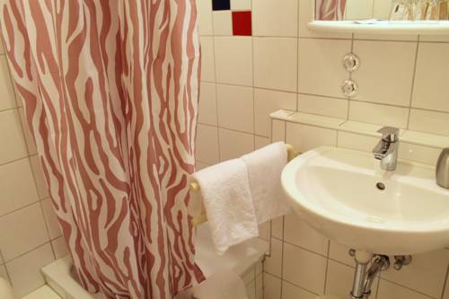 Imagen de la habitación del Hotel Haus Kastanienhof. Foto 5