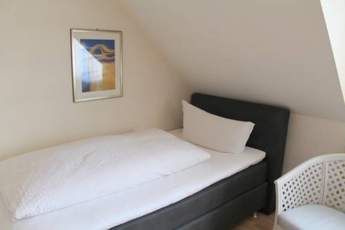 Imagen de la habitación del Hotel Haus Kastanienhof. Foto 15