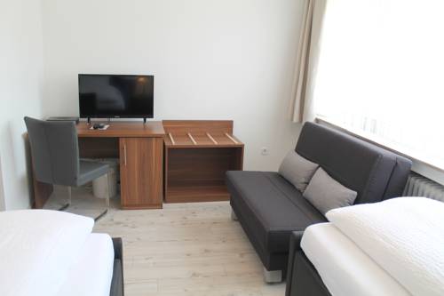 Imagen de la habitación del Hotel Haus Kastanienhof. Foto 16