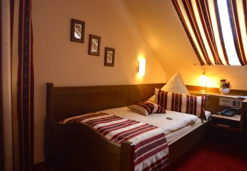 Imagen de la habitación del Hotel Haus Krone. Foto 9