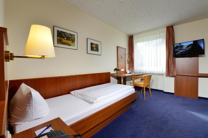 Imagen de la habitación del Hotel Haus Kronenthal. Foto 12