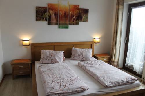 Imagen de la habitación del Hotel Haus Maria, Bruck an der Gro&szlig;glocknerstra&szlig;e. Foto 10