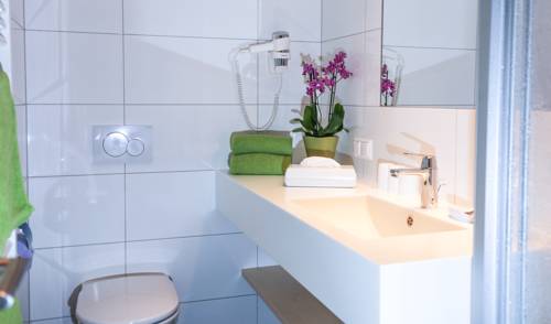 Imagen de la habitación del Hotel Haus Maria. Foto 6