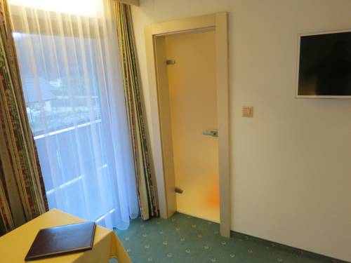 Imagen de la habitación del Hotel Haus Marita. Foto 8