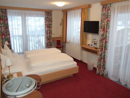 Imagen de la habitación del Hotel Haus Melitta. Foto 54