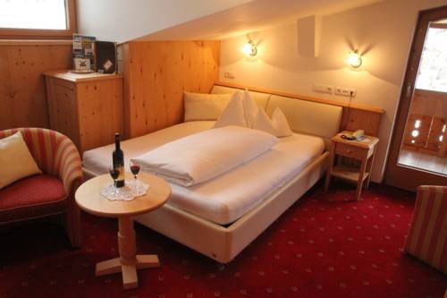 Imagen de la habitación del Hotel Haus Melitta. Foto 56
