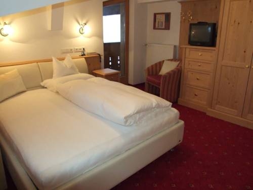 Imagen de la habitación del Hotel Haus Melitta. Foto 60