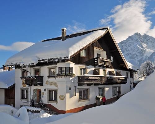 Imagen de los interiores del Hotel Haus Montana. Foto 10