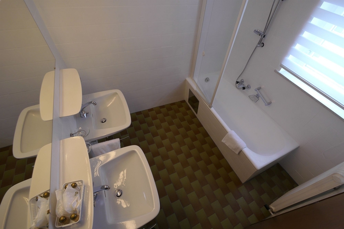 Imagen de la habitación del Hotel Haus Schrofenstein. Foto 2