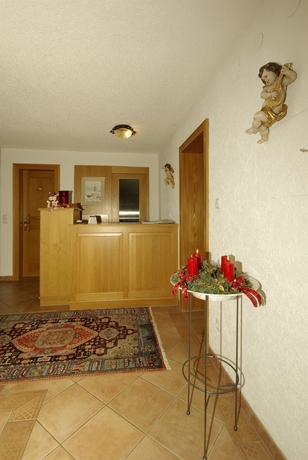 Imagen de los interiores del Hotel Haus Schrofenstein. Foto 16