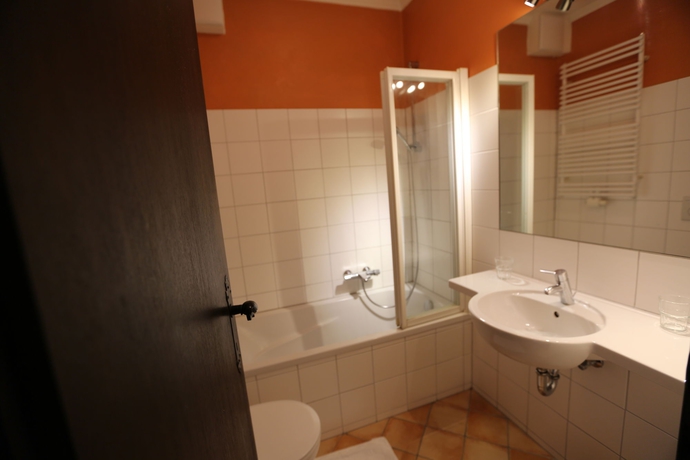 Imagen de la habitación del Hotel Haus Wartenberg. Foto 6
