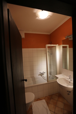 Imagen de la habitación del Hotel Haus Wartenberg. Foto 10
