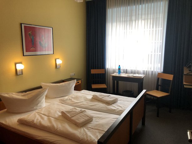 Imagen de la habitación del Hotel Haus des Volkes - Das Bauhaushotel. Foto 2
